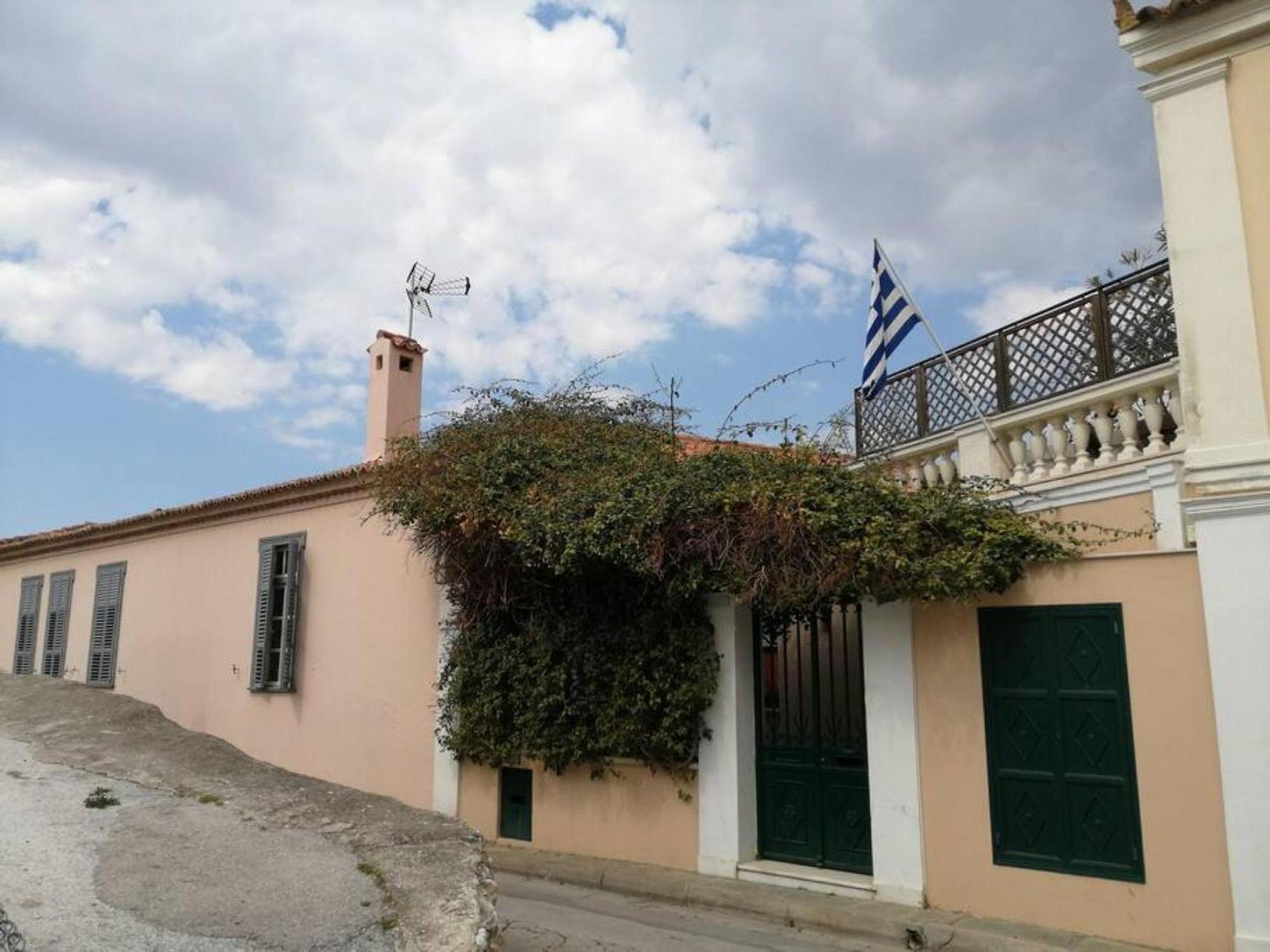 Magnificent Apartment In Plaka Atenas Exterior foto